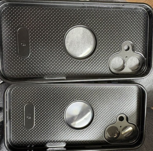 老哥们，求推荐一款苹果手机壳，防汗防指纹不油的，果熟