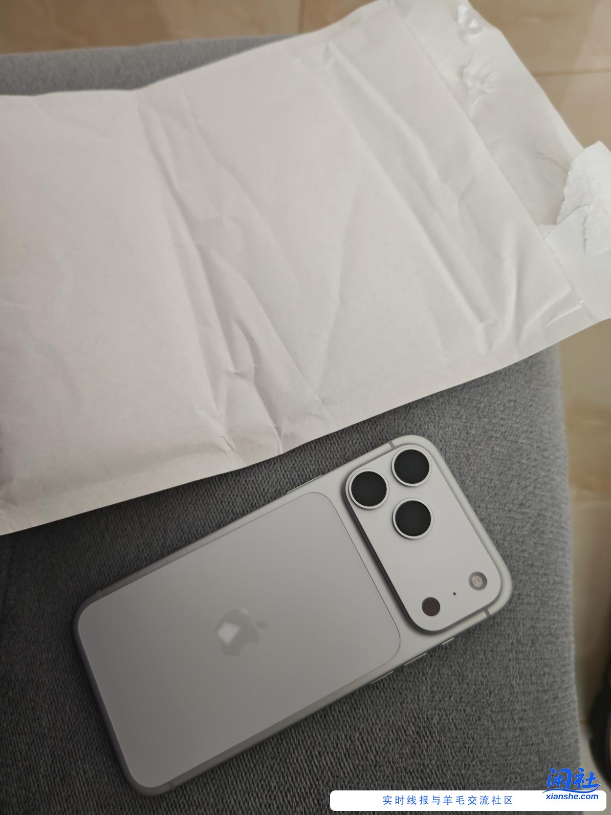 昨天买的授权店苹果手机，没盒子的吗？